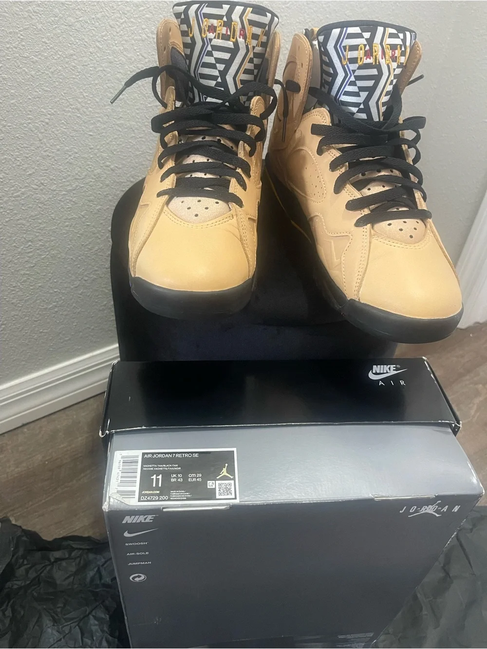 AIR JORDAN 7 RETRO SE VACHETTA TAN/BLACK-TAXI HAVANE VACHETTE/TAXI/NOIR 11